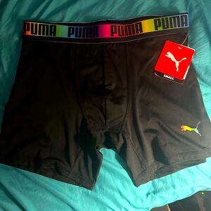 Sold——->PUMA boxers